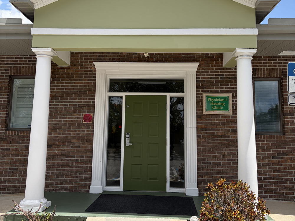Physicians Hearing Clinic exterior on Bee Ridge Road in Sarasota, FL